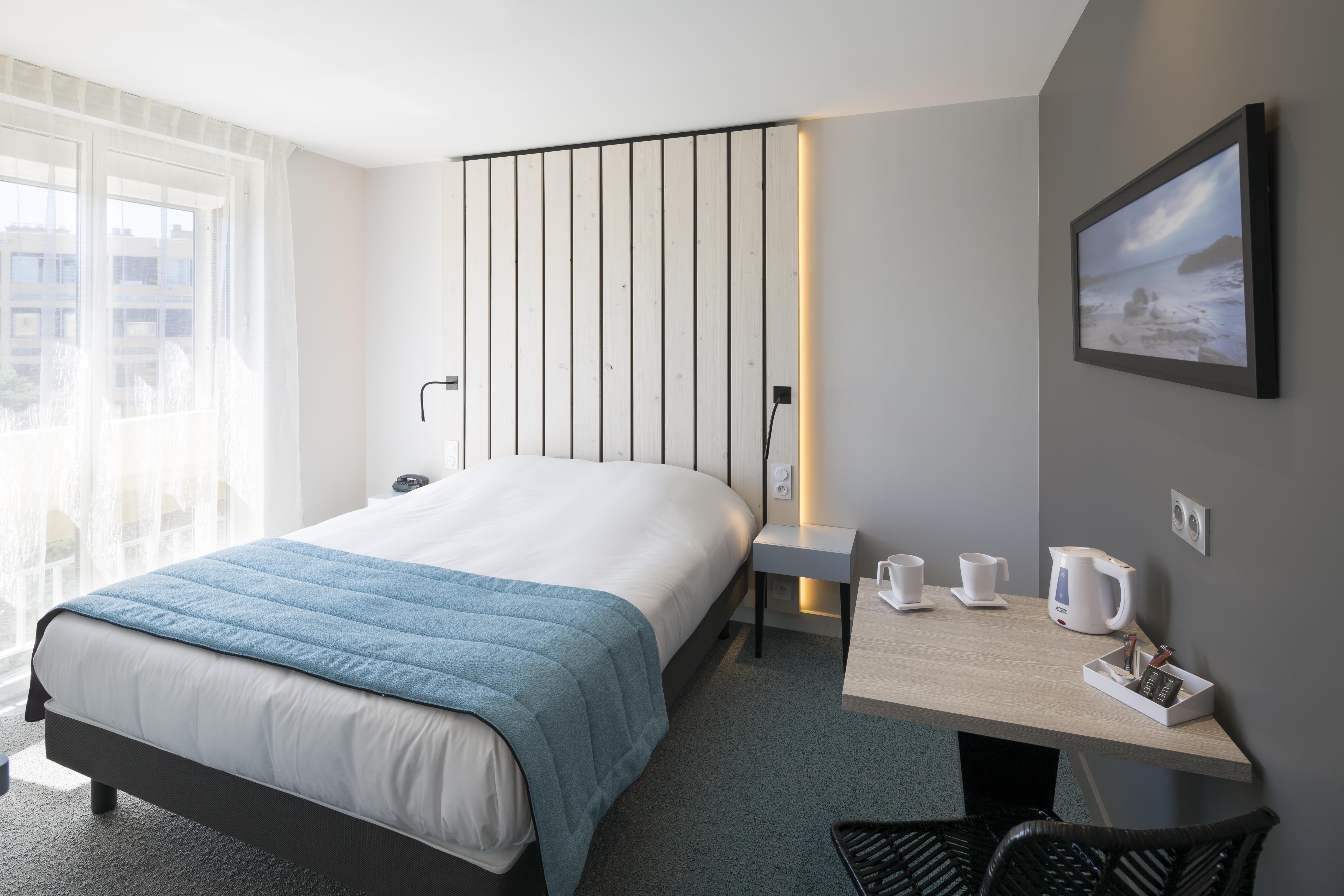 Logis Hotel Les Pins - Operalia Balaruc-les-Bains Eksteriør billede