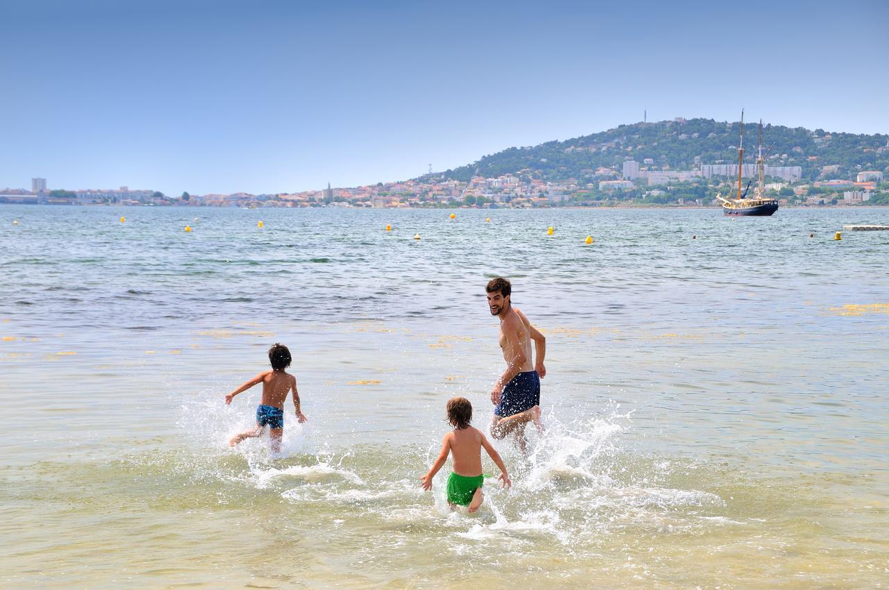 Logis Hotel Les Pins - Operalia Balaruc-les-Bains Eksteriør billede